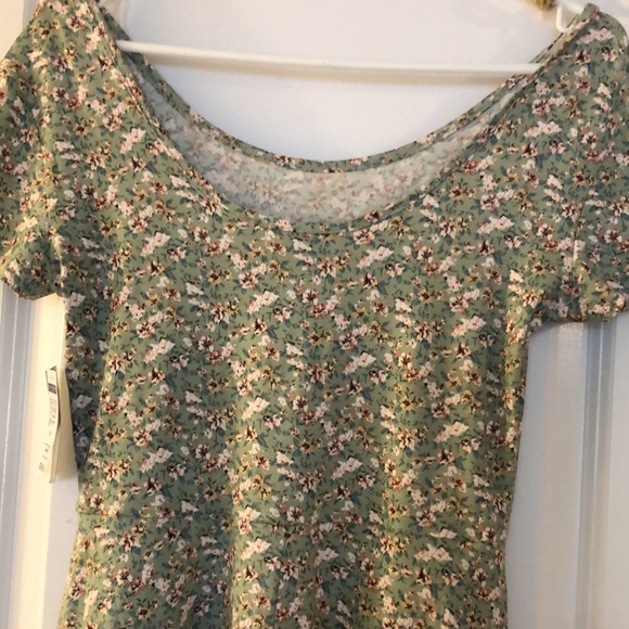 NWT Green & White Floral Dress - Picture 4 of 7